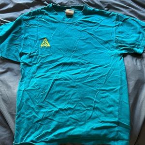 Men’s Nike ACG T-Shirt Size Small